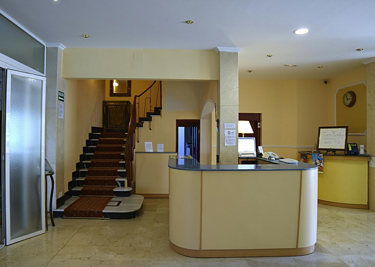Hotel Mercedes Aranjuez Bagian luar foto